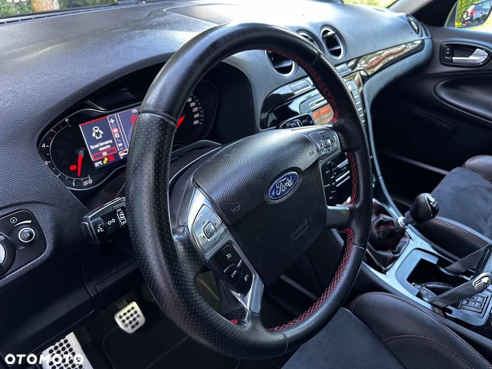 Ford S-Max - 26