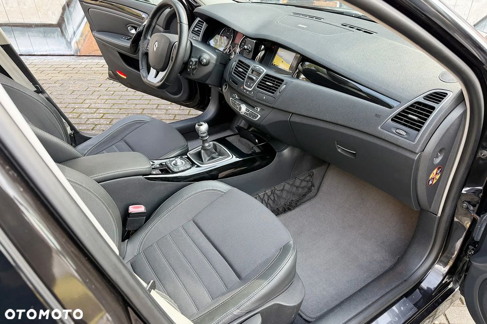 Renault Laguna 2.0 dCi Bose Edition - 13