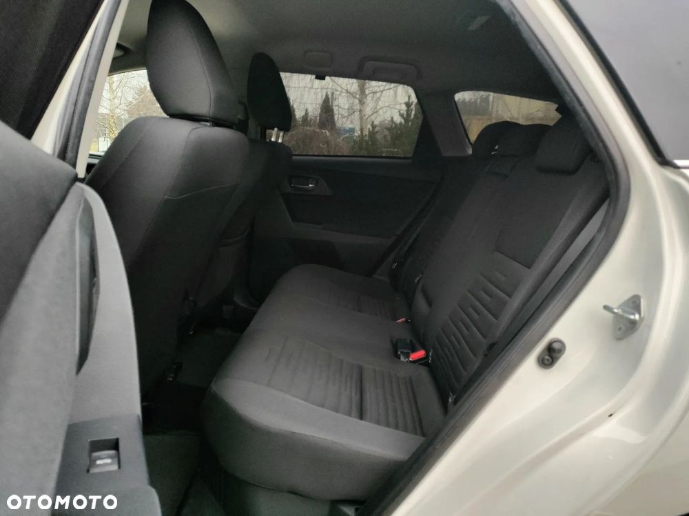 Toyota Auris Hybrid 135 Prestige - 28