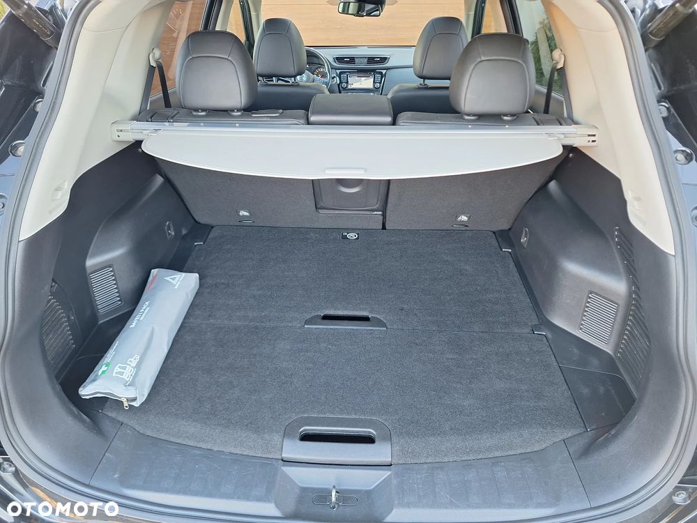 Nissan X-Trail 1.7 dCi Tekna 2WD Xtronic - 23