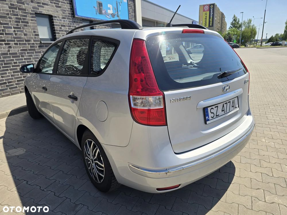 Hyundai i30 i30cw 1.4 Edition Plus - 12