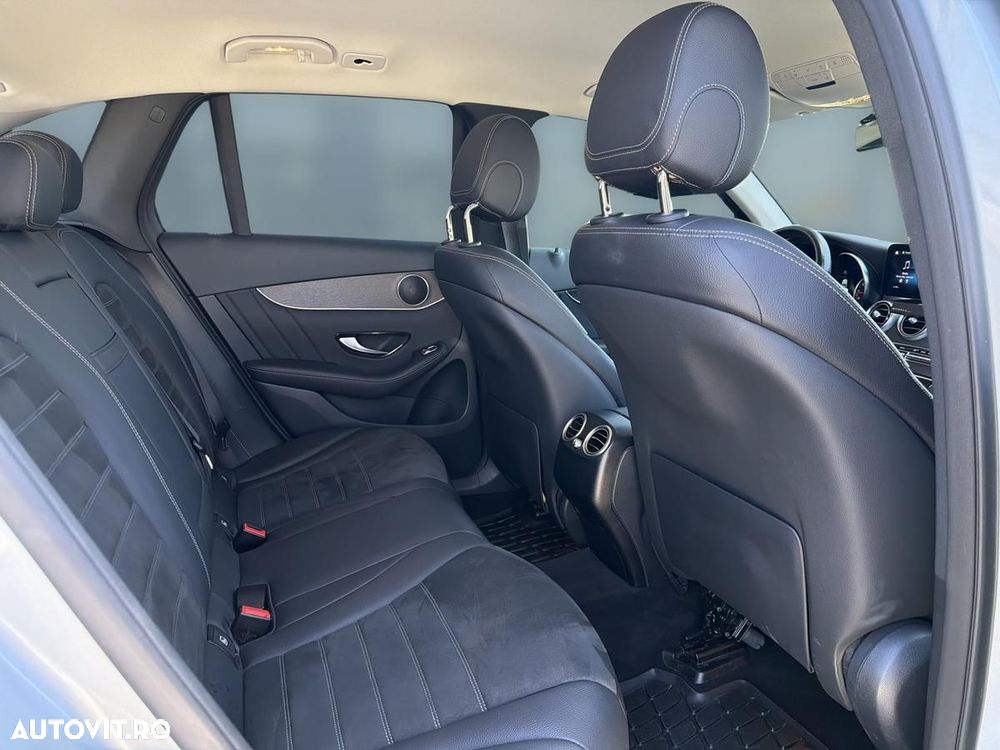 Mercedes-Benz GLC 300 4MATIC MHEV - 14
