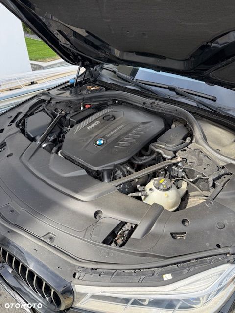 BMW Seria 7 740Ld xDrive - 24