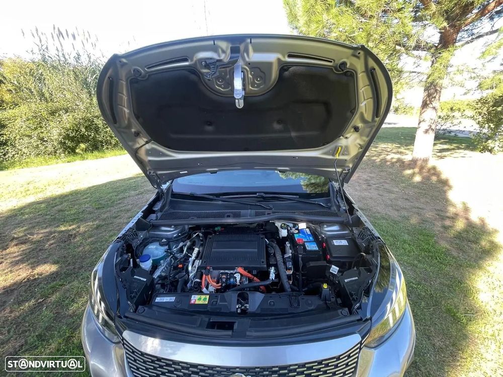 Peugeot e-2008 50 kWh GT - 33