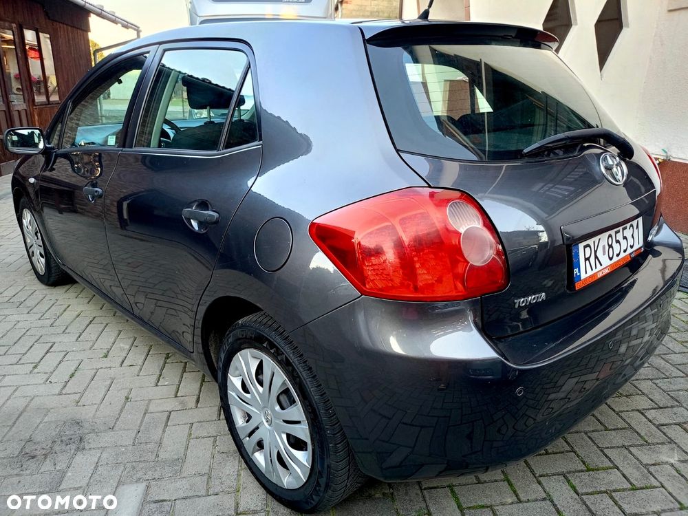 Toyota Auris 1.6 VVT-i Sol - 4