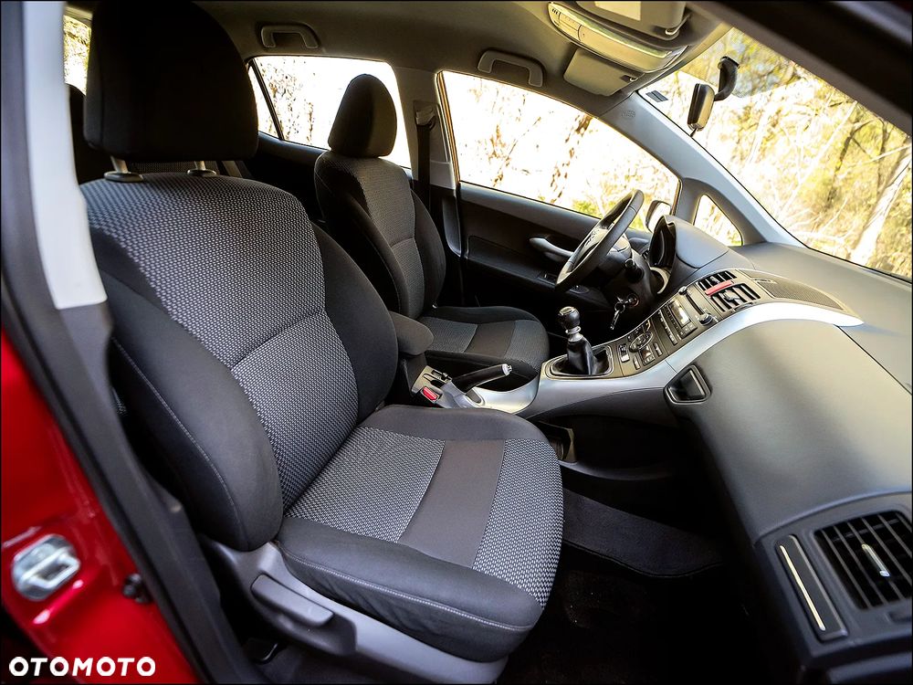 Toyota Auris - 31