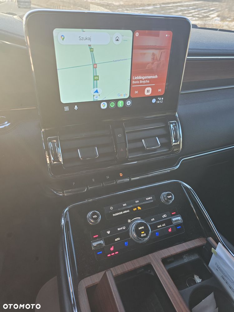 Lincoln Navigator - 8