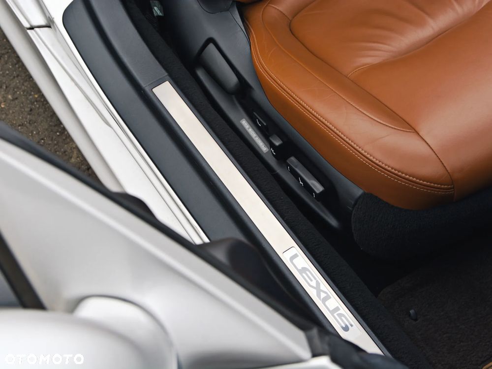 Lexus SC Prestige - 4