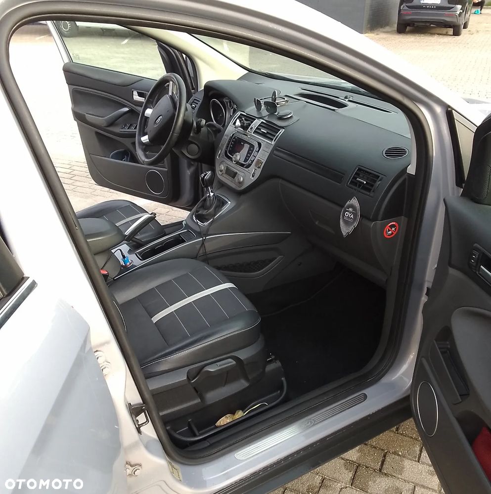 Ford Kuga - 9