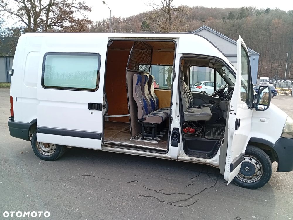 Nissan Interstar - 5