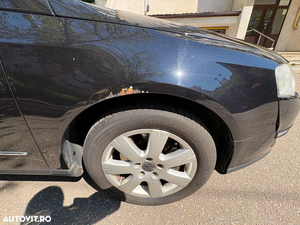 Volkswagen Passat 2.0 TDI Comfortline DPF - 22