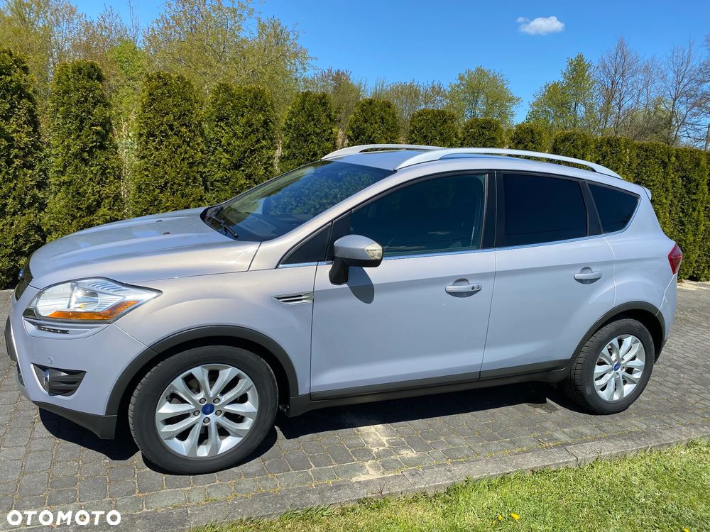 Ford Kuga 2.0 TDCi 2x4 Titanium - 11