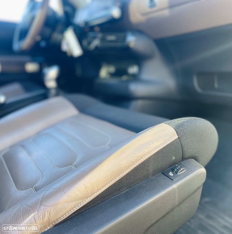 Citroën C4 Cactus 1.2 PureTech Shine - 17