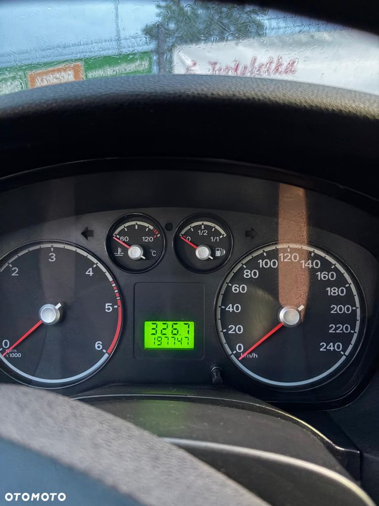 Ford Focus 1.6 TDCi Ambiente - 6