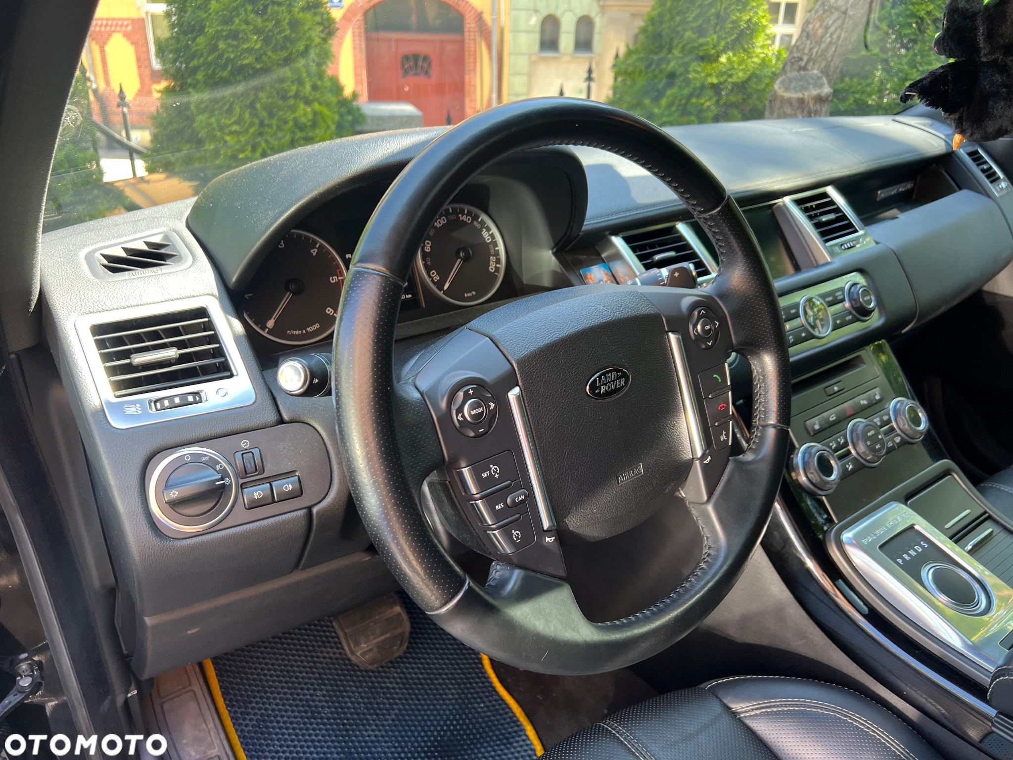 Land Rover Range Rover Sport S 3.0SD V6 HSE - 25