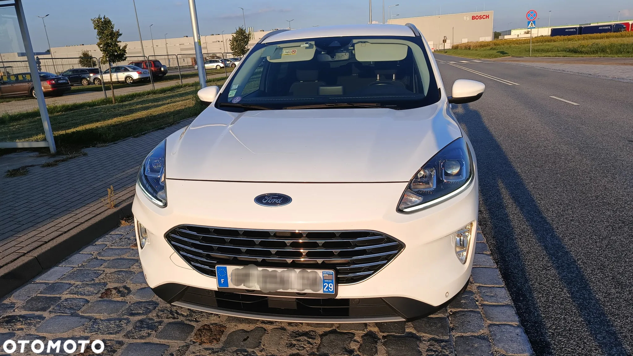 Ford Kuga 2.5 Duratec FHEV ST-LINE - 2