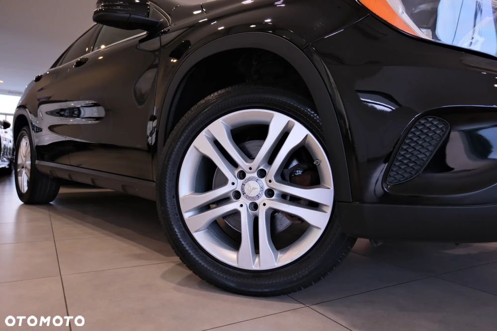 Mercedes-Benz GLA 250 4-Matic - 7