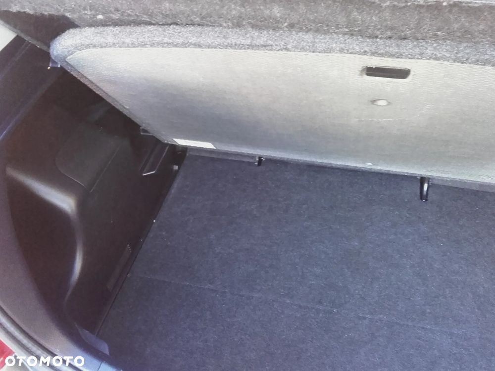 Toyota Yaris - 37