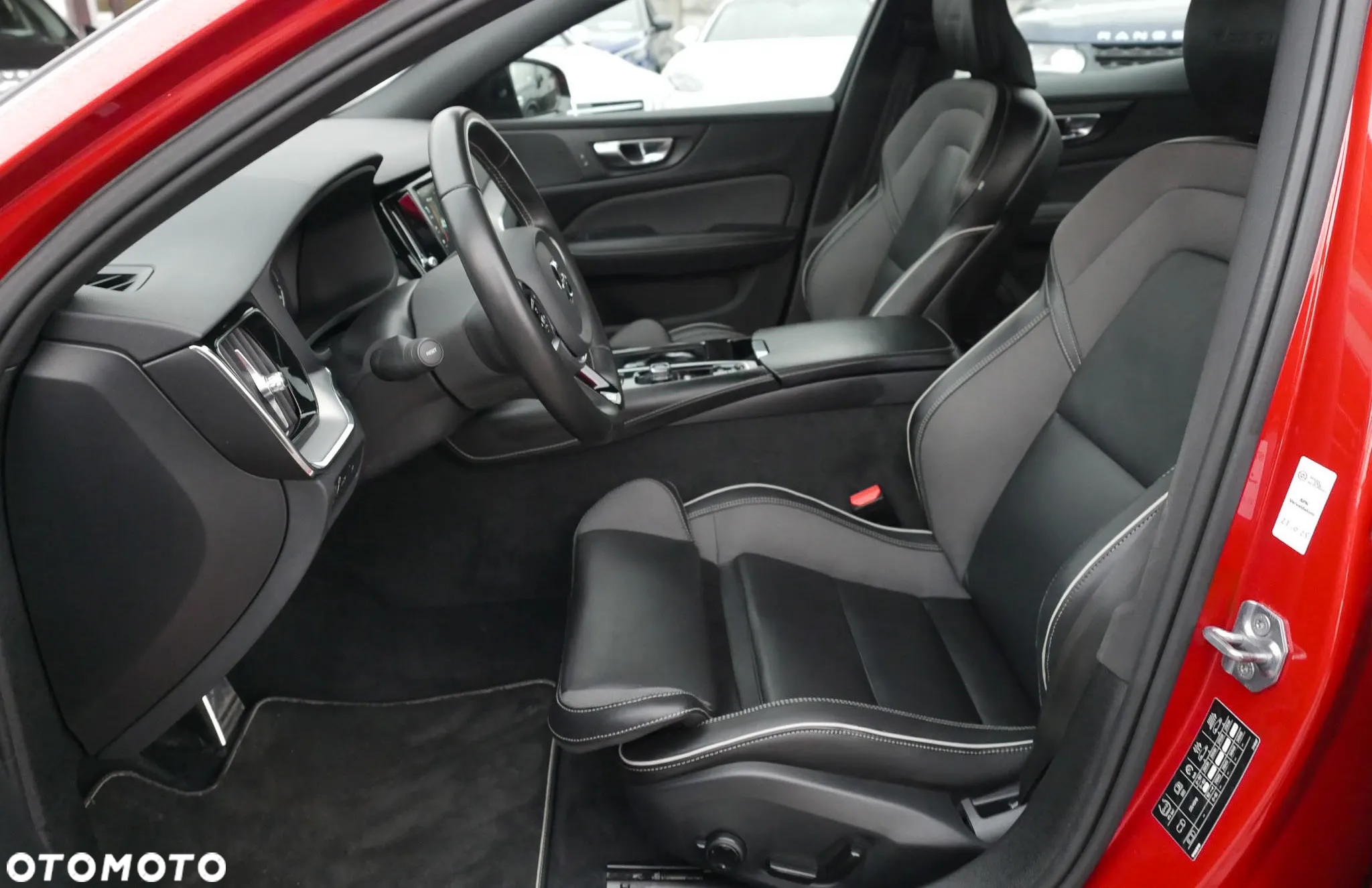 Volvo S60 T8 Recharge AWD Geartronic RDesign - 10