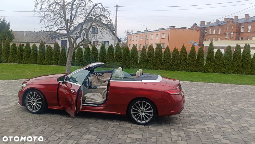 Mercedes-Benz Klasa C 300 9G-TRONIC - 3