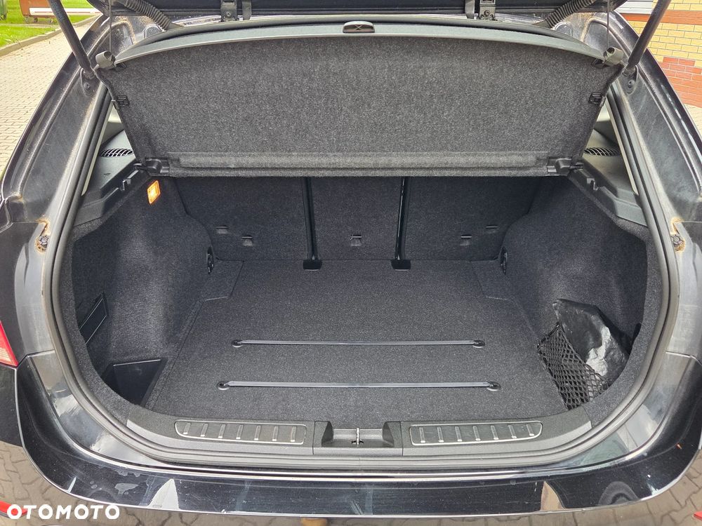 BMW X1 sDrive18i xLine - 29