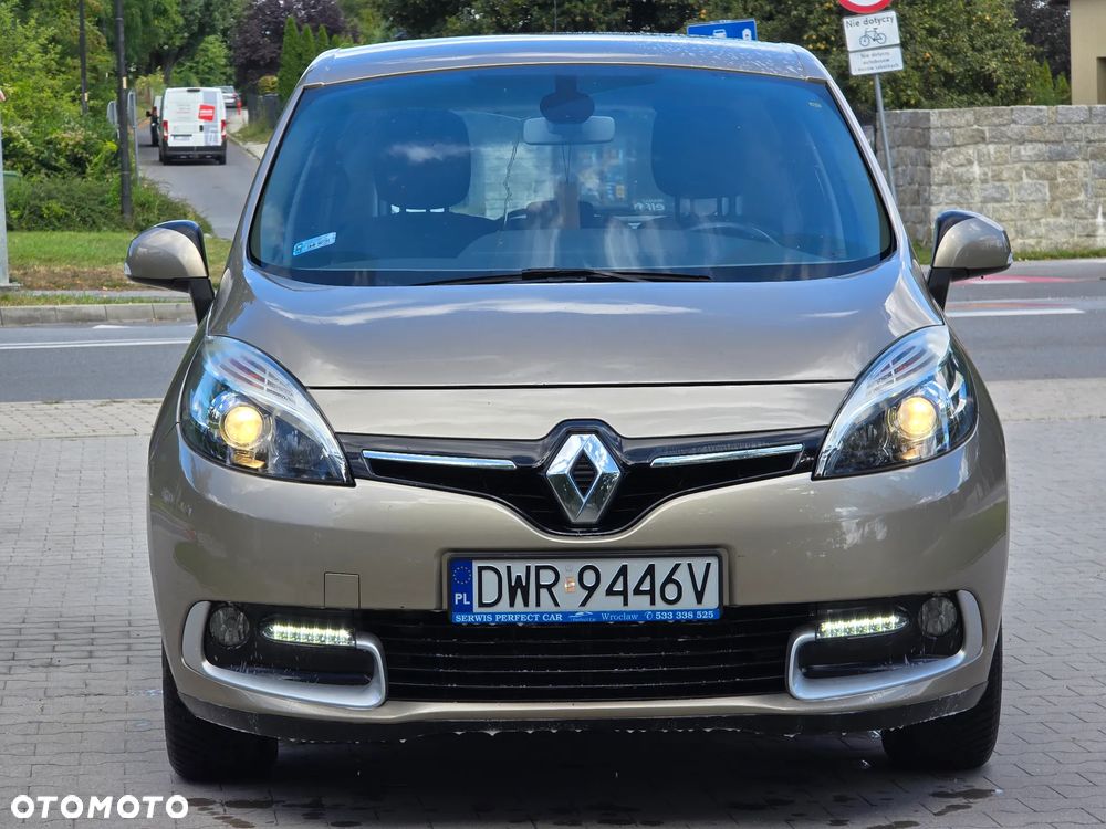 Renault Scenic ver-1-4-16v-tce-tomtom-edition - 1