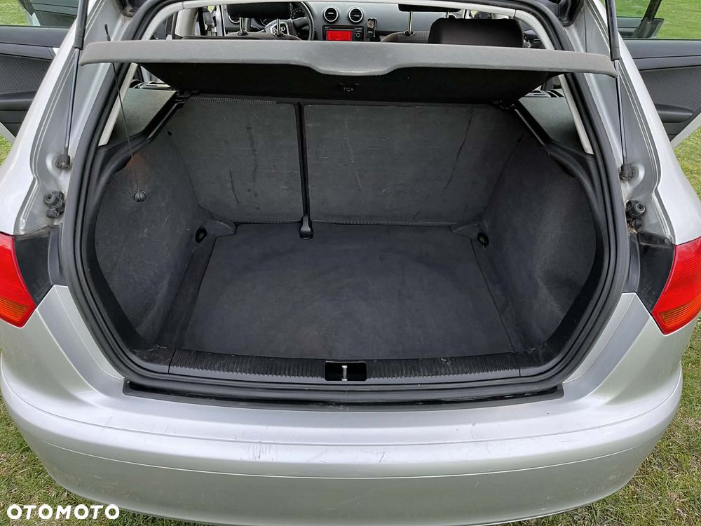 Audi A3 Sportback - 12