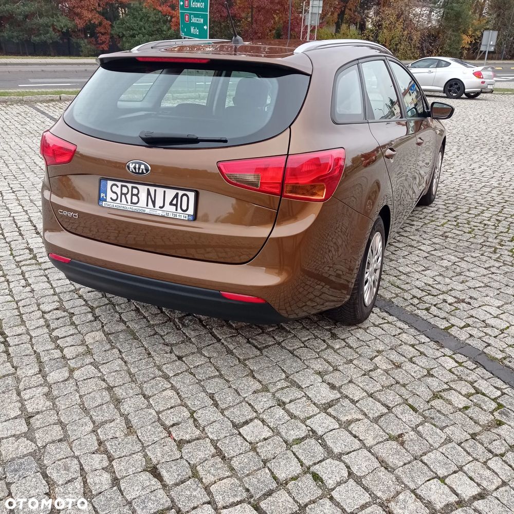 Kia Ceed - 5