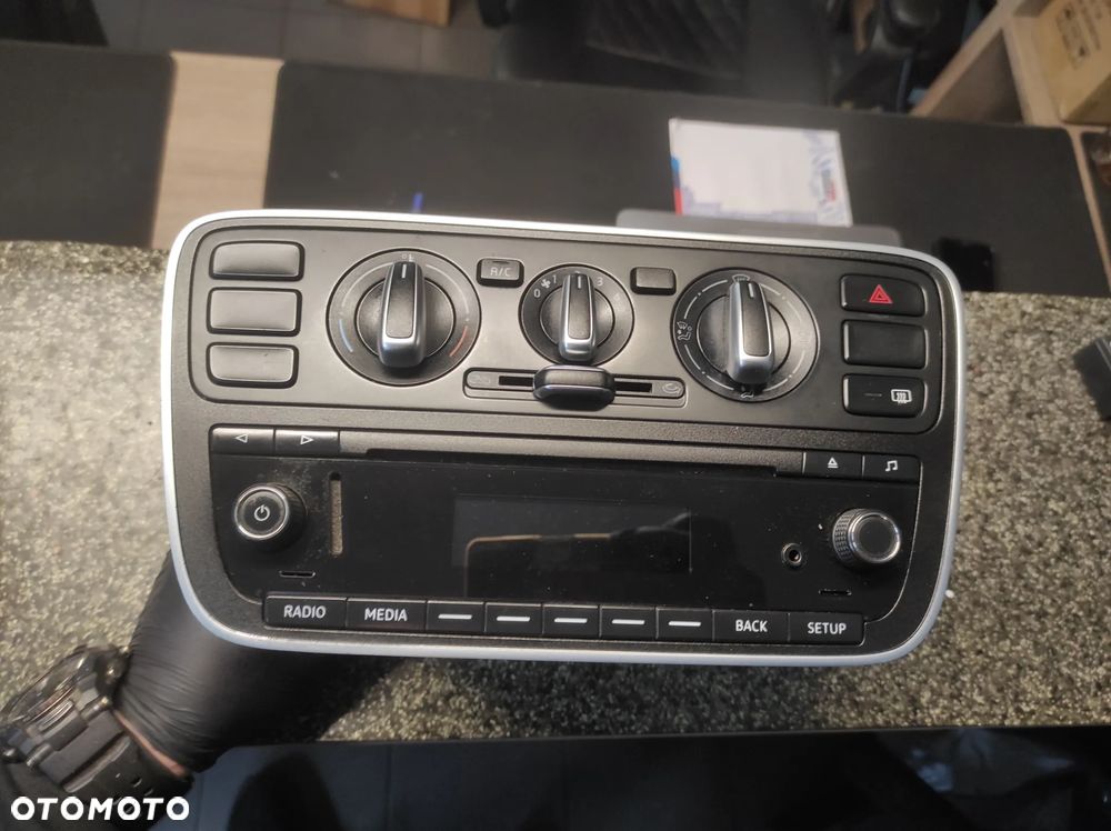 RADIO PANEL KLIMATYZCJI RAMKA ROZKODOWANE SKODA CITIGO LIFT 1ST820045N 1S0035867B SPRAWNE GWARANCJA WYSYŁKA !!!! - 1