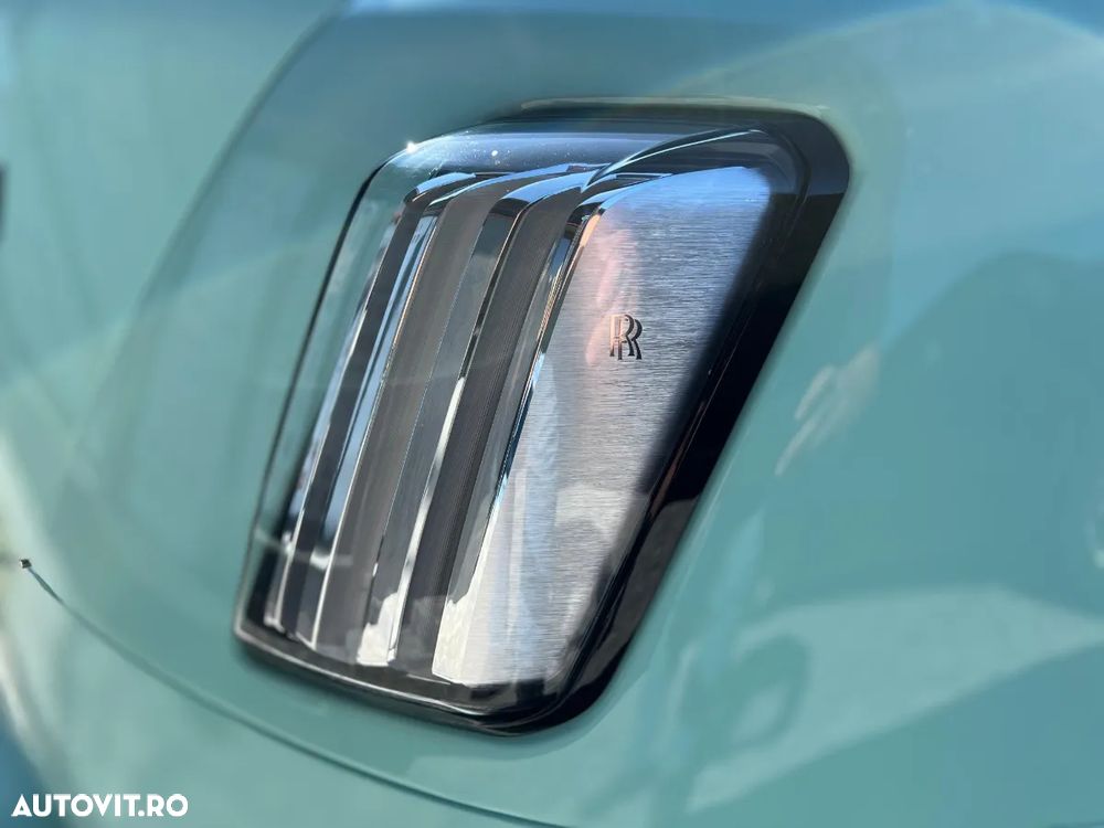 Rolls-Royce Spectre - 8