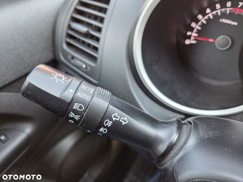 Kia Venga 1.4 Business Line - 14