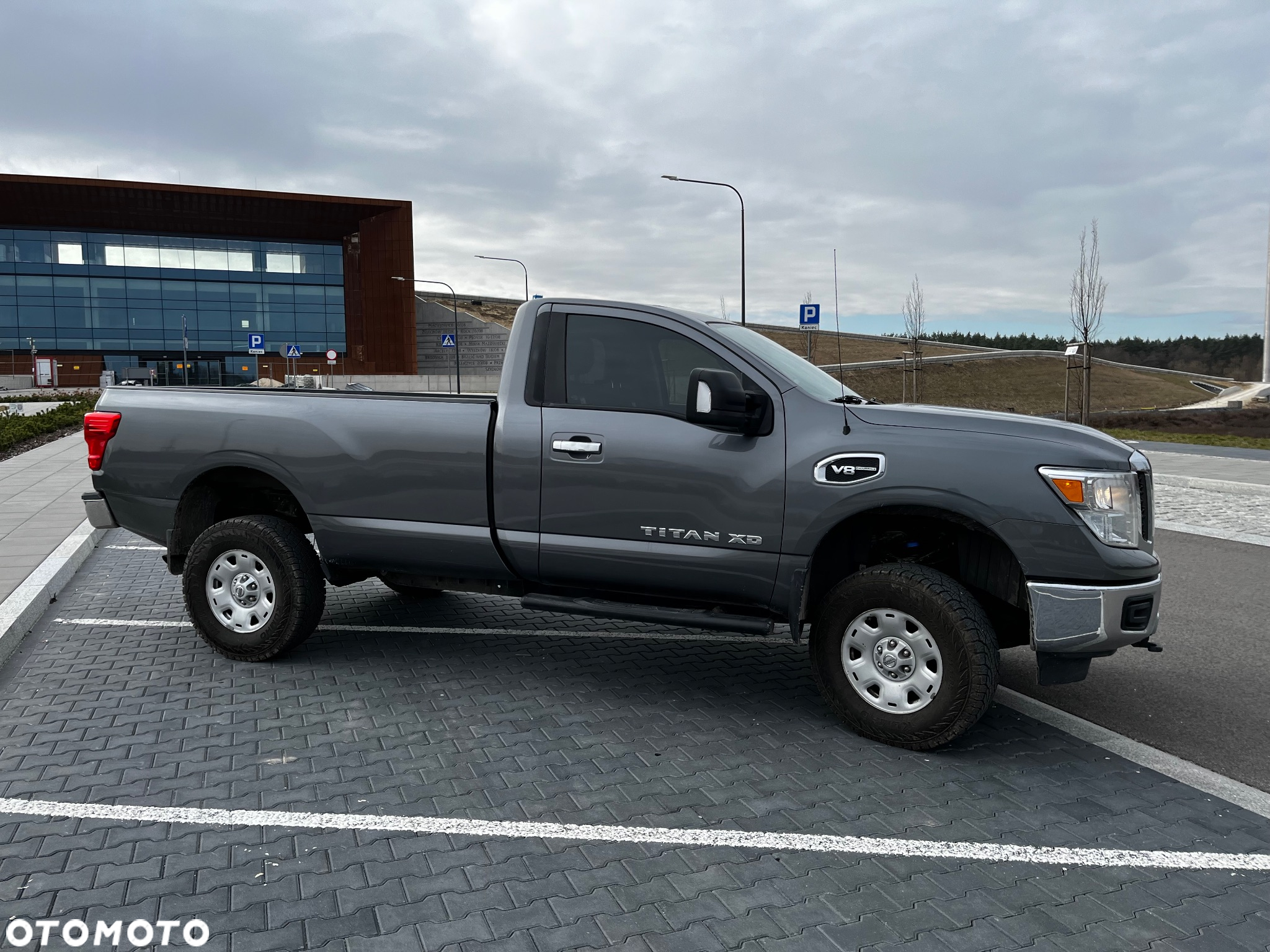 Nissan Titan - 3