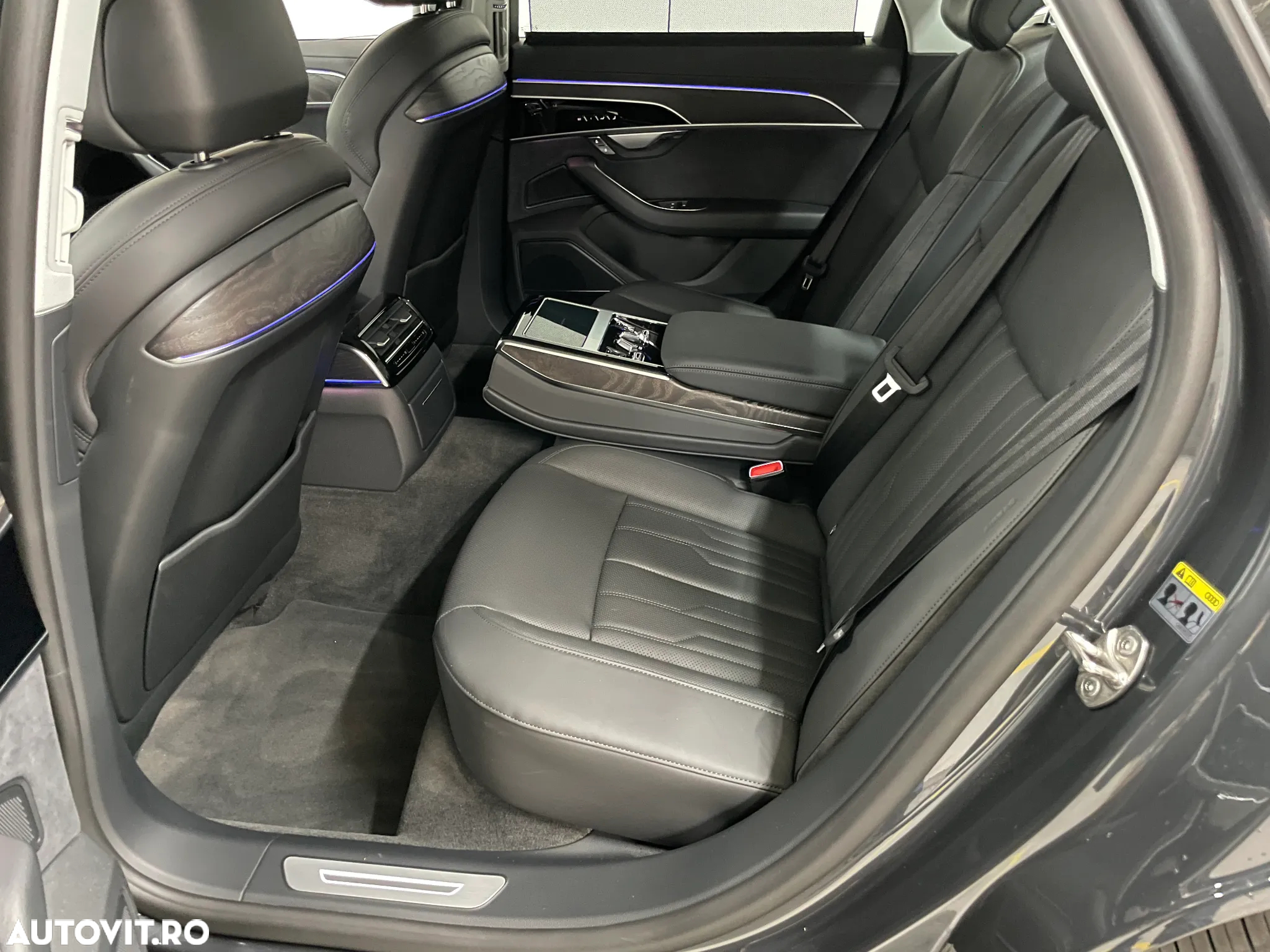 Audi A8 60 TFSI e quattro Tiptronic PHEV - 18