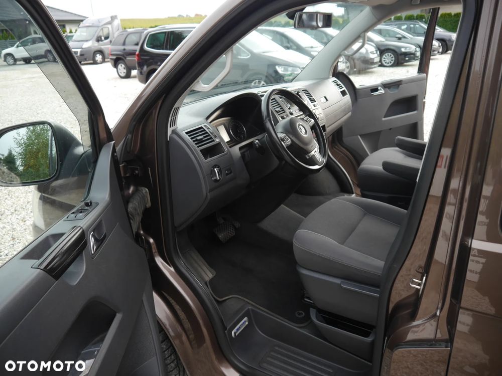 Volkswagen Multivan - 5