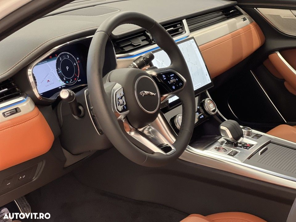 Jaguar XF - 4
