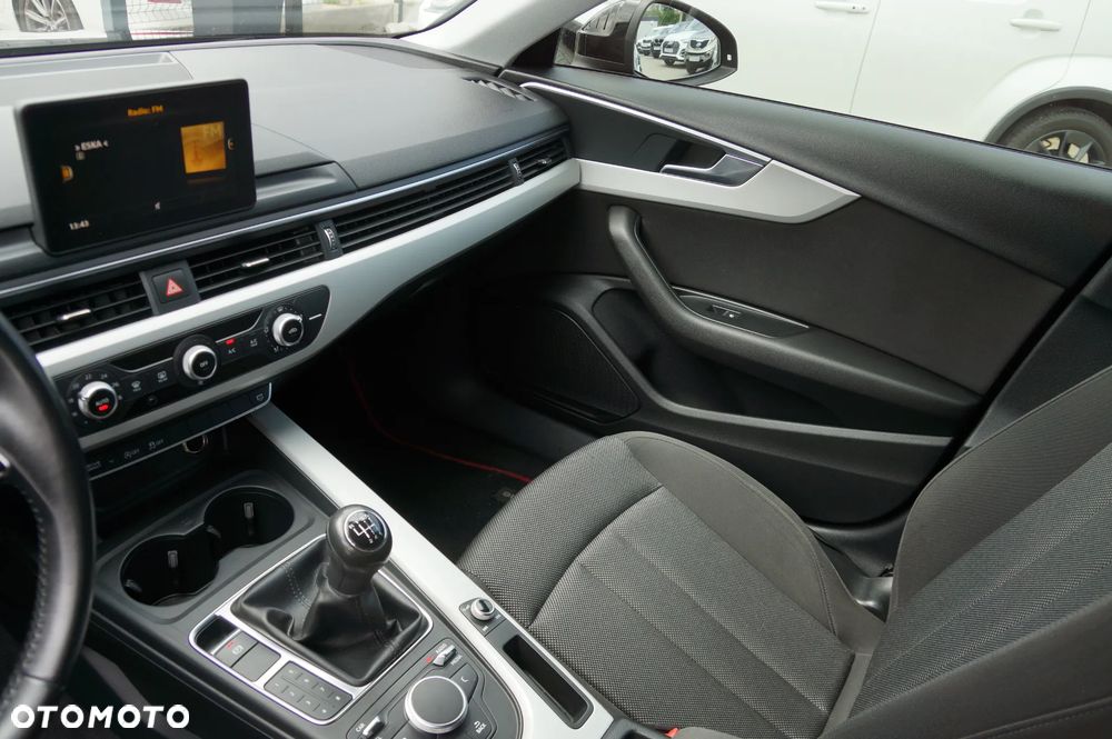 Audi A4 Limousine 2.0 TFSI ultra - 21