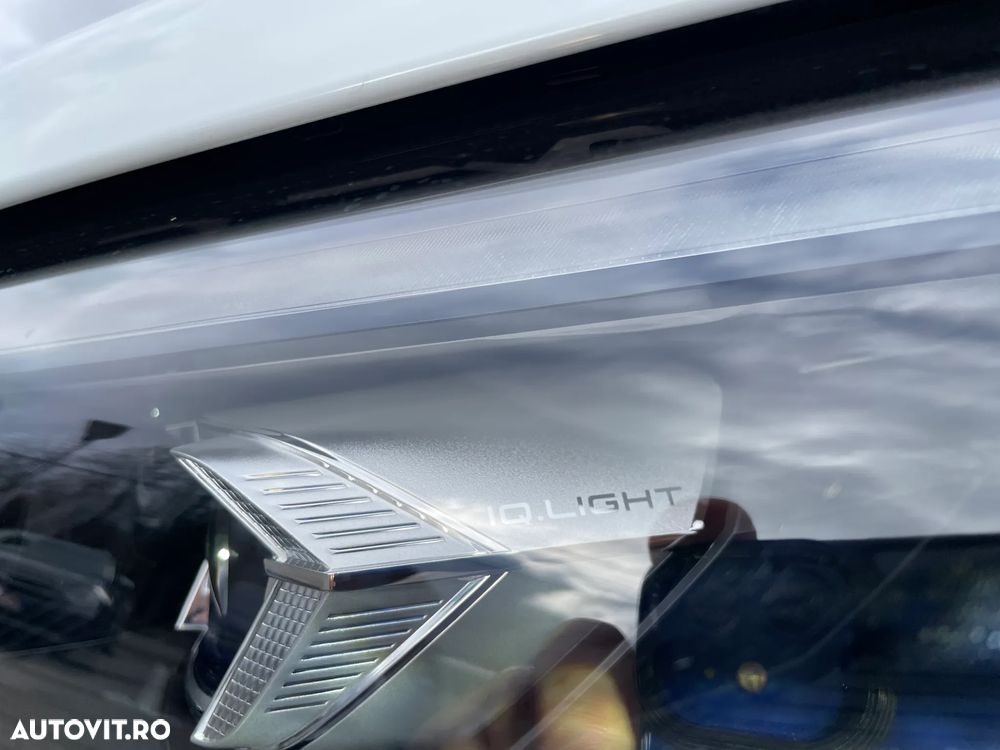 Volkswagen Tiguan - 12