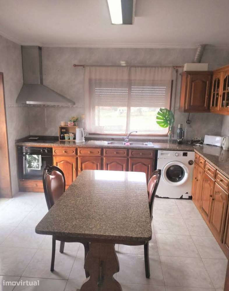 Moradia T3 isolada com terraço e varanda - Grande imagem: 3/10