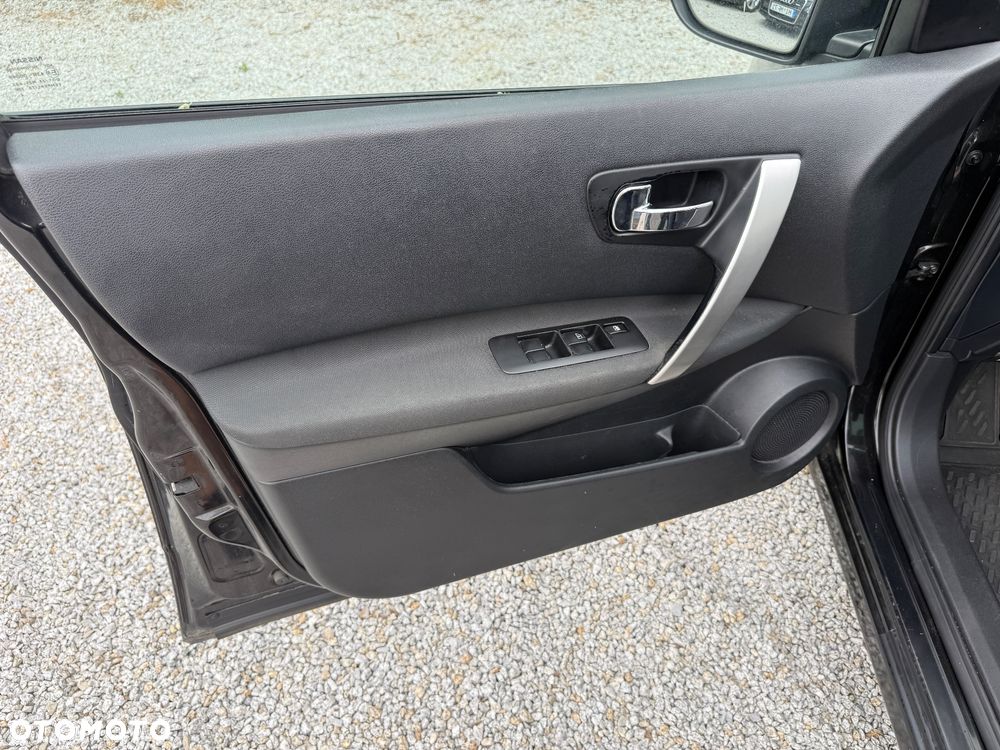 Nissan Qashqai+2 - 27