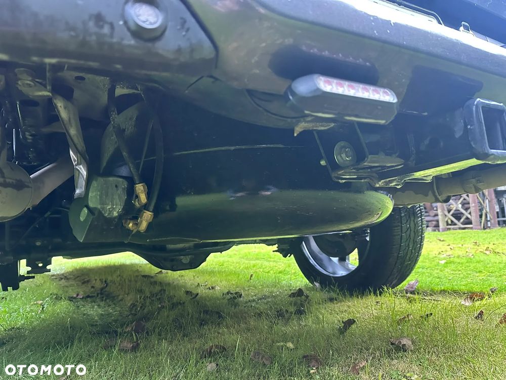 RAM 1500 5.7 Crew Cab Shortbed Laramie Black - 19