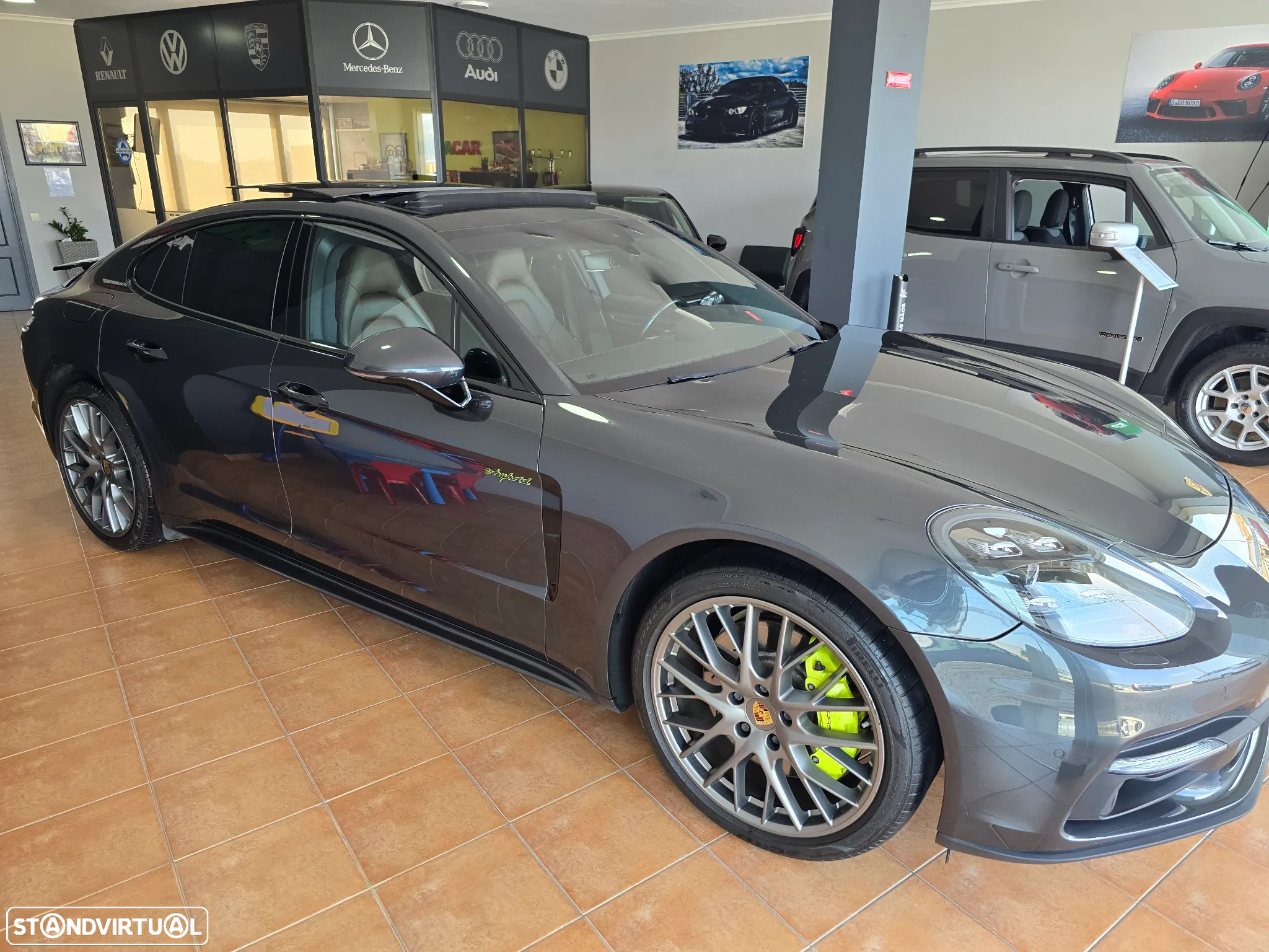 Porsche Panamera 4 E-Hybrid Executive - 52