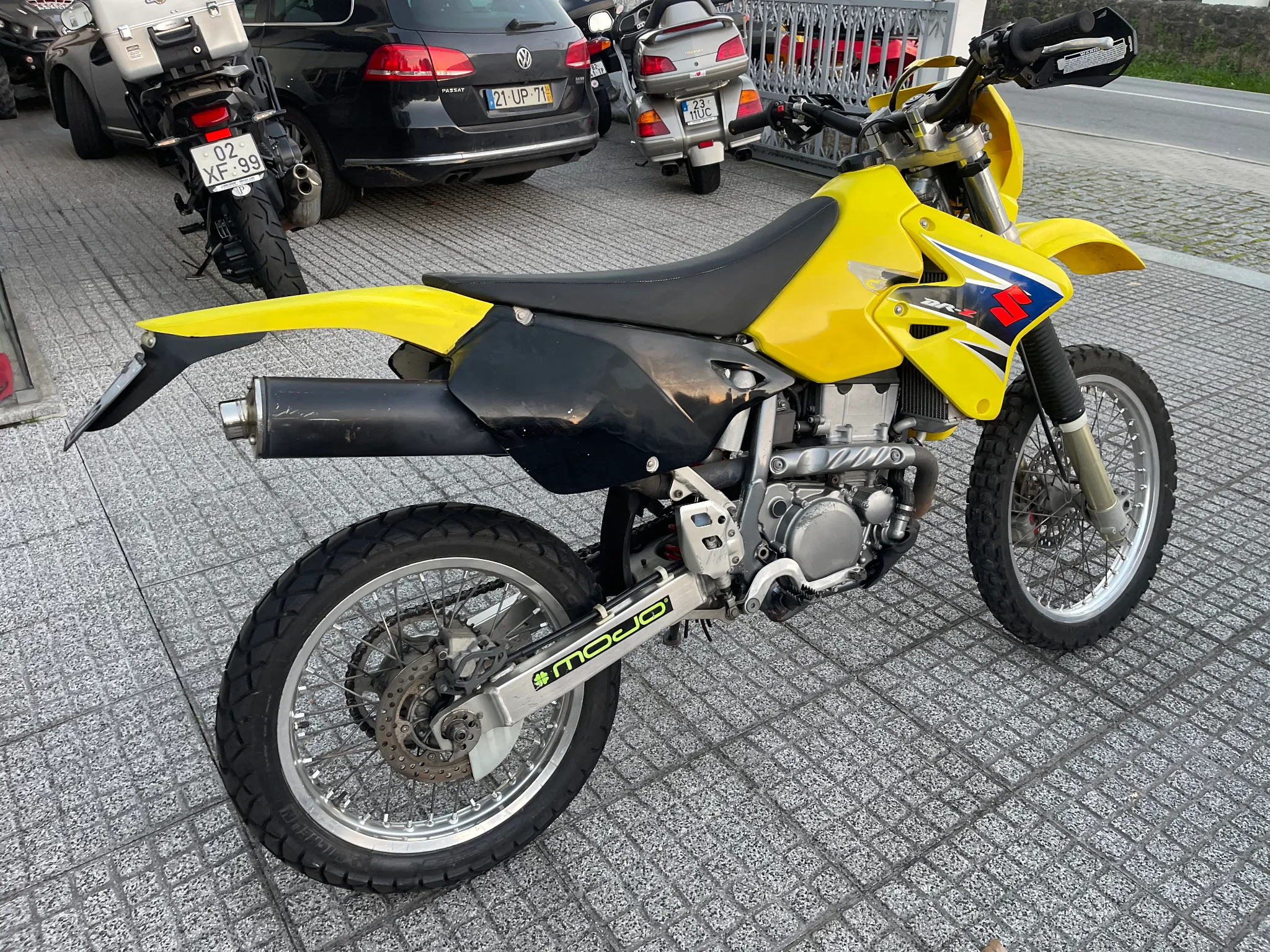 Suzuki DR - 5