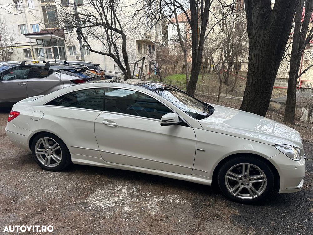 Mercedes-Benz E - 16