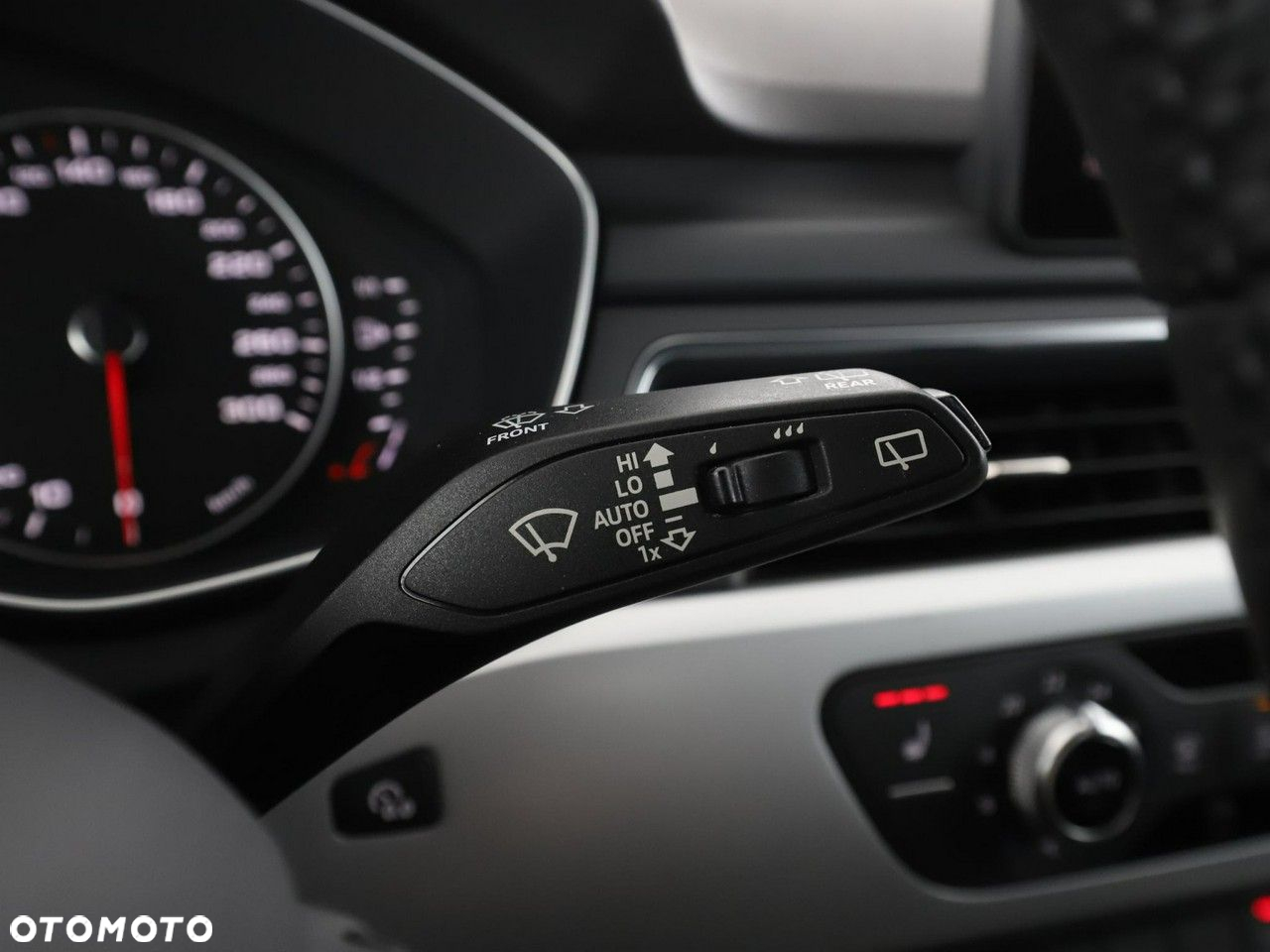 Audi A4 Allroad 2.0 TDI Quattro - 31