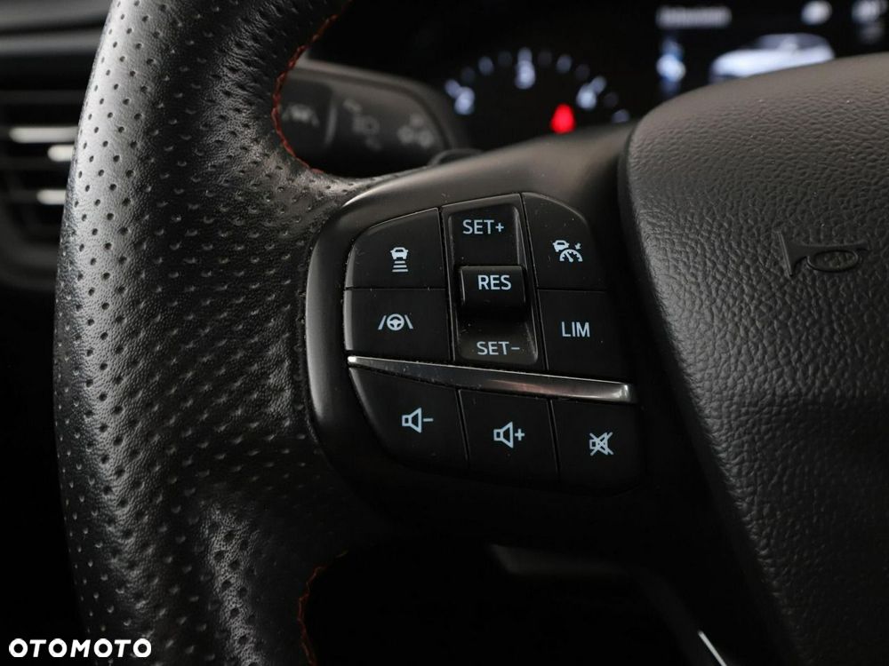 Ford Focus 1.5 EcoBlue Start-Stopp-System ST-LINE - 34