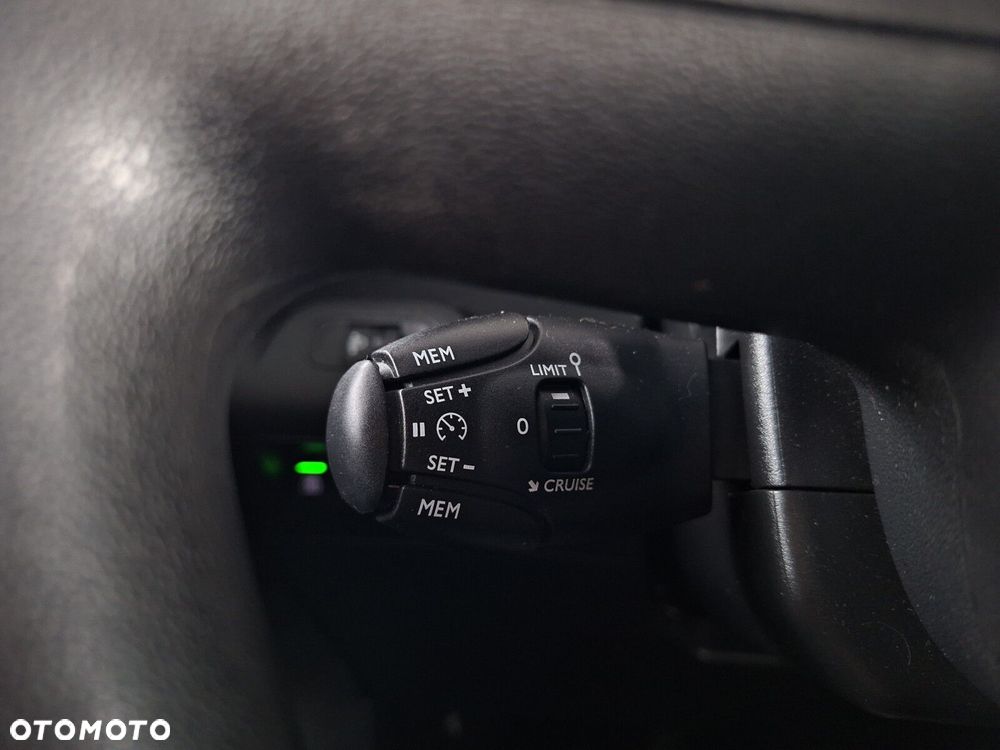 Toyota Proace City Verso 1.5 D-4D Business - 33