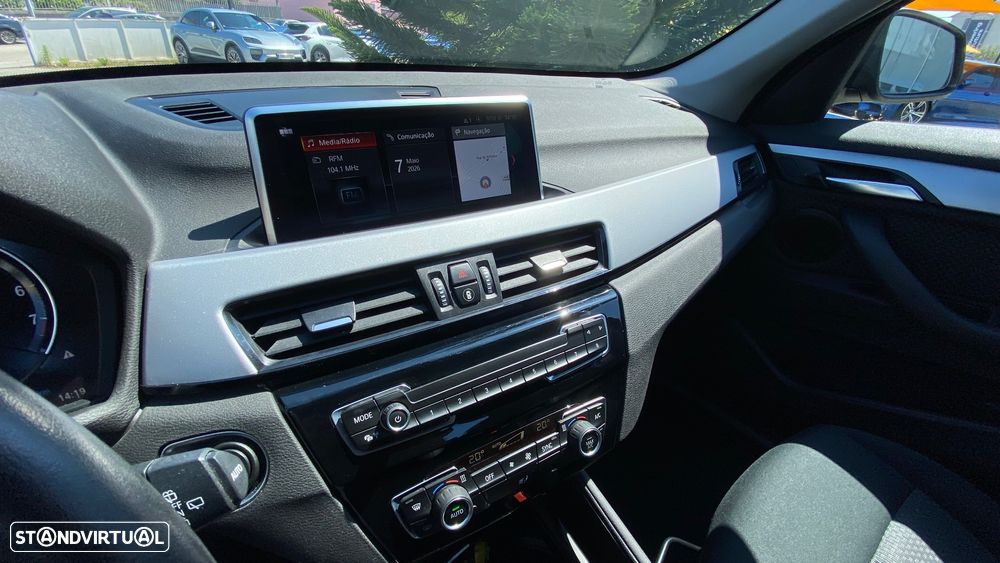 BMW X1 25 e xDrive Corporate Edition - 37
