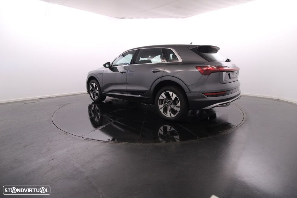 Audi e-tron 55 quattro S line - 4