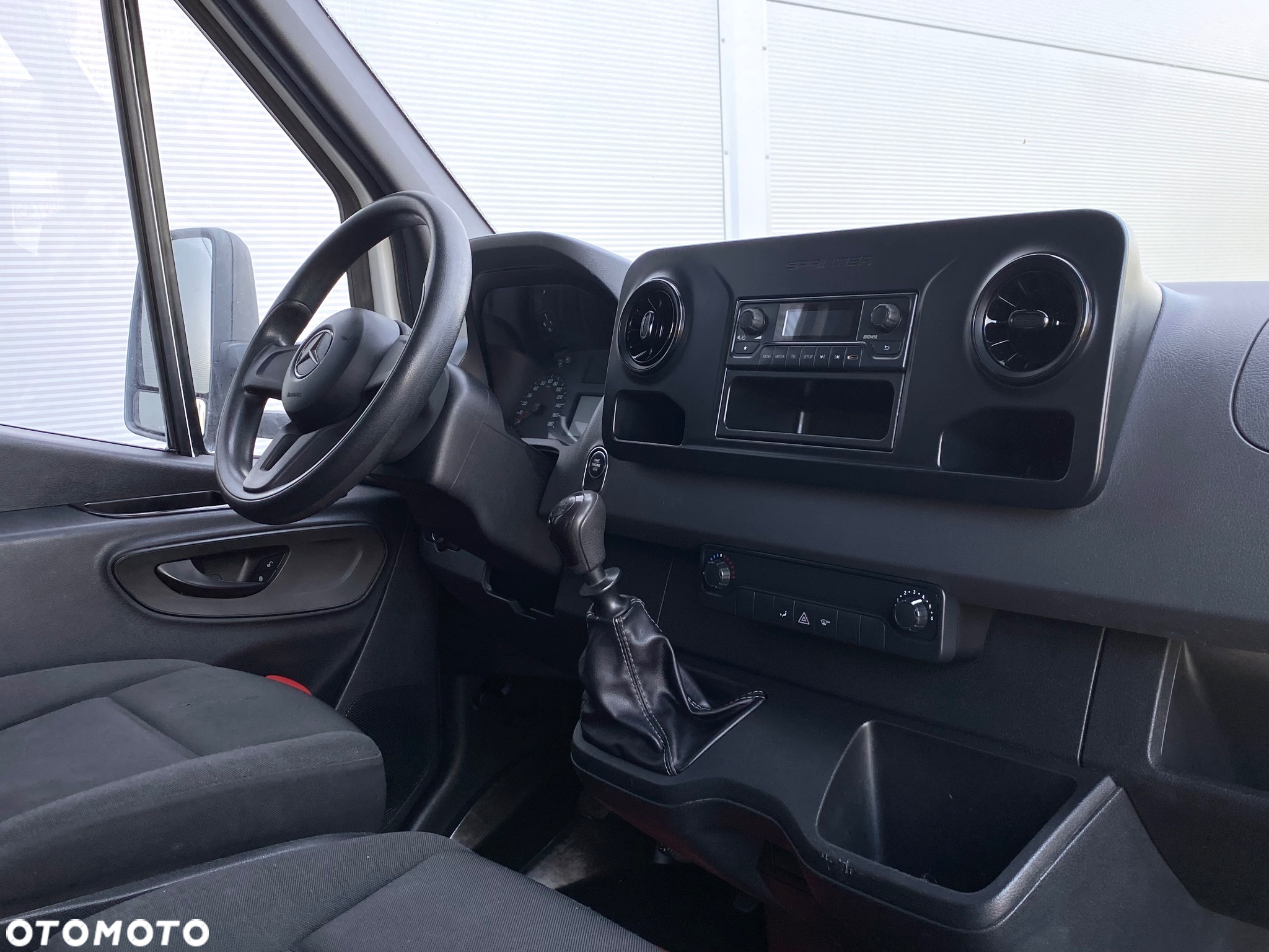 Mercedes-Benz SPRINTER 314 - 26