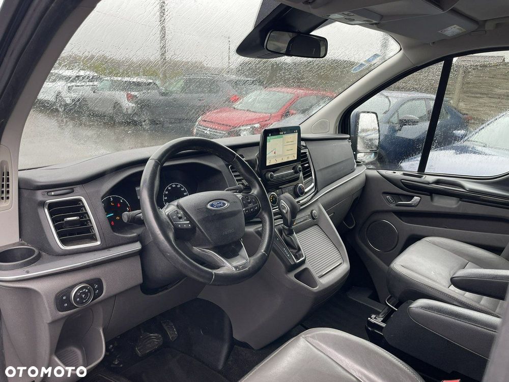 Ford Tourneo Custom - 6